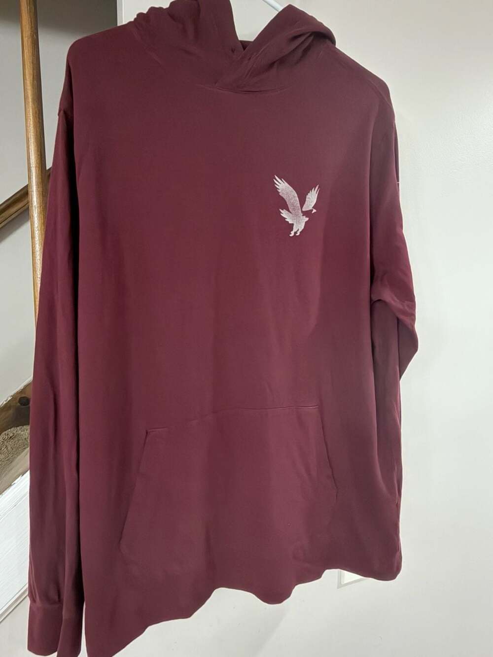 American Eagle Super Soft Hoodie Size M Burgundy 1977 Sleeve Graphic